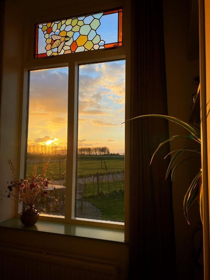 Op Bioboerderij, Kust, Polder En Rust * Hoofdplaat